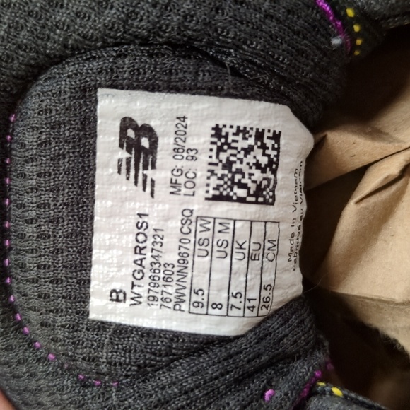 New Balance Fresh Foam Garoe Trail Shoes Sneakers Purple Size 9.5 - Picture 13 of 14